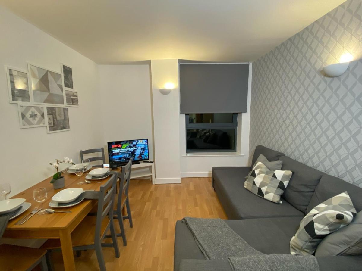 Westone Aspect Sheffield Luaran gambar
