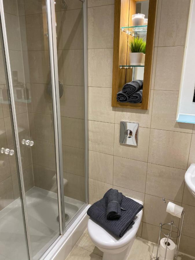 Westone Aspect Sheffield Luaran gambar